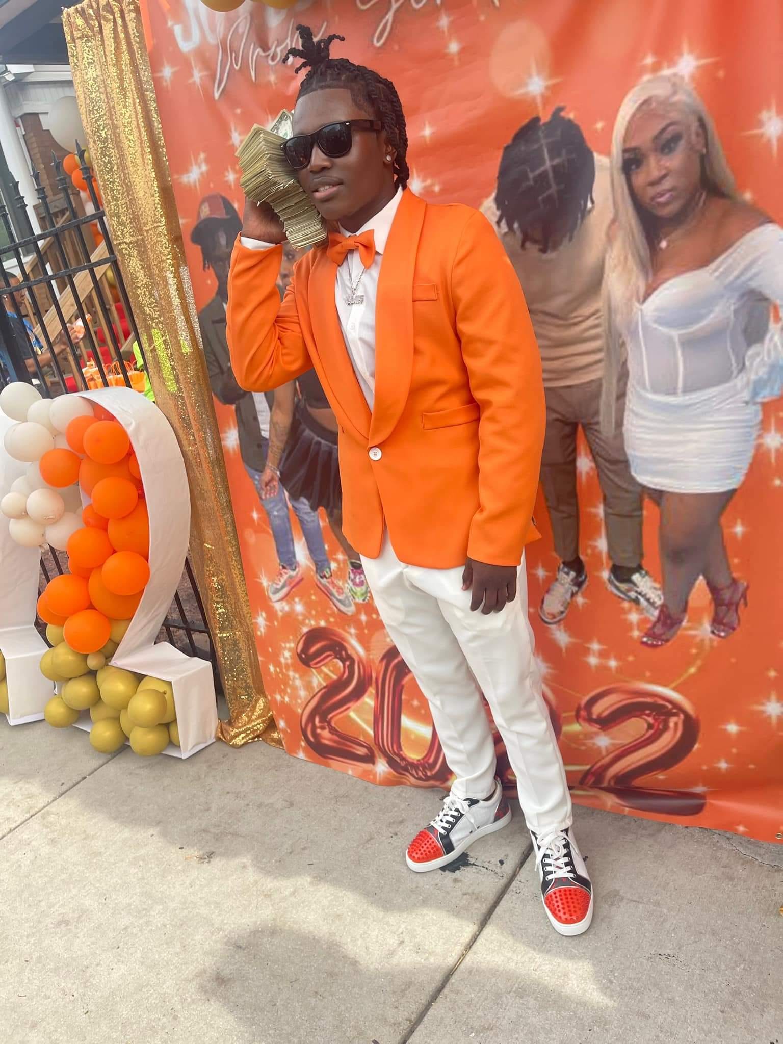 Prom 2022 Gallery Image 14